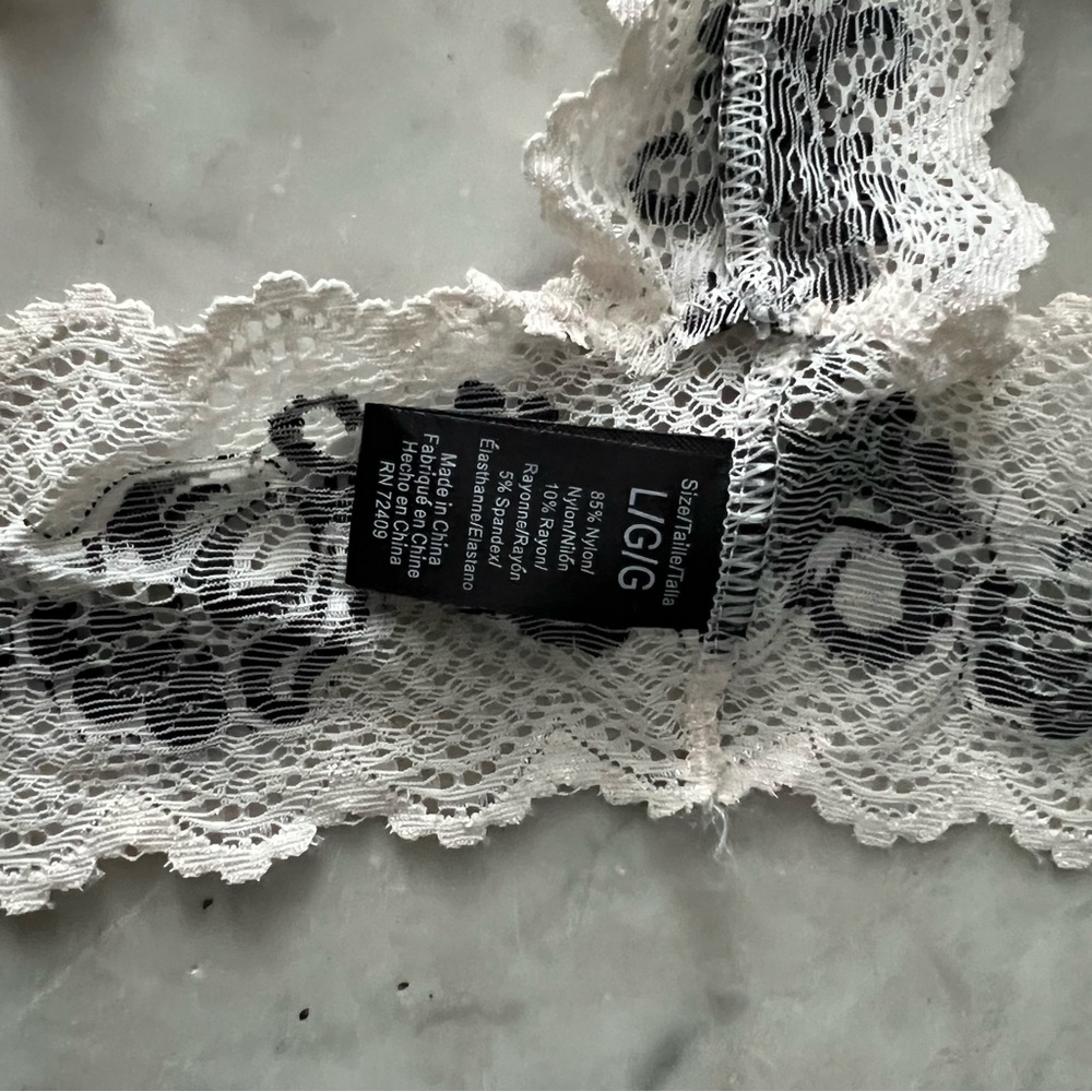 Victoria’s Secret Black & White lingerie- LG